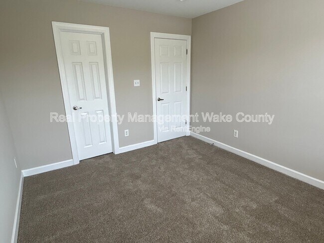 Building Photo - 1100 Kirkeenan Cir