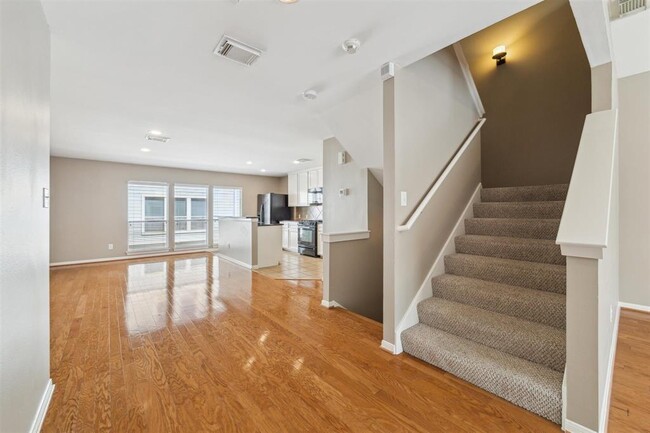 Building Photo - 1730 Bevis St
