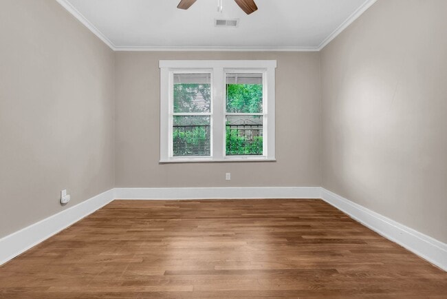 Building Photo - 342 N Claybrook St