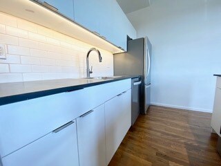 Building Photo - 112 SE 4th St