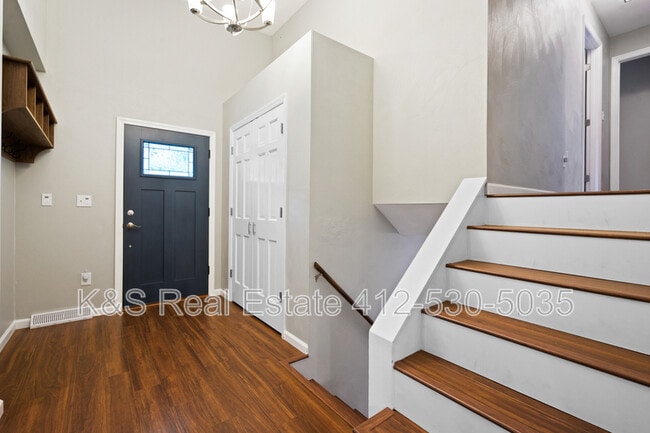 Building Photo - 2490 Coulterville Rd