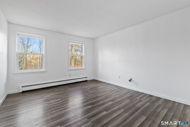 Building Photo - 45 Luchon Rd