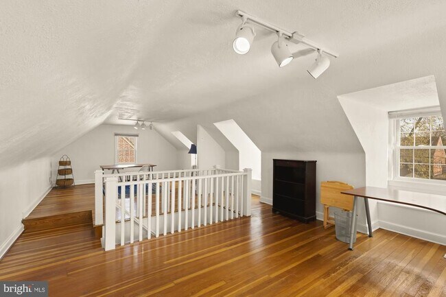 Building Photo - 7932 Orchid St NW