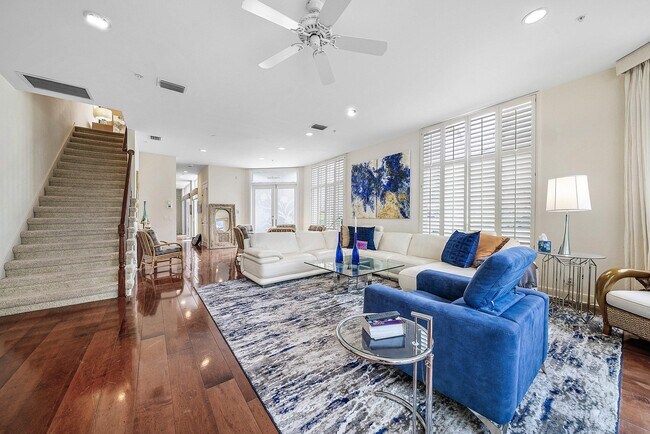 Building Photo - 2115 S Ocean Blvd