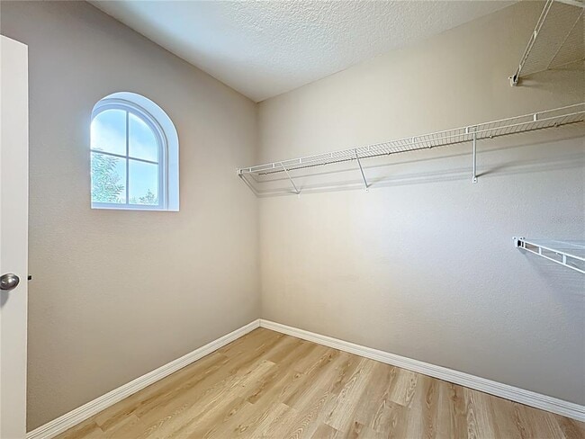 Building Photo - 4775 Terrasonesta Dr