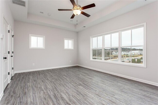 Building Photo - 6680 Cortland Walk