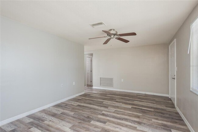 Building Photo - 5646 Festivo Dr