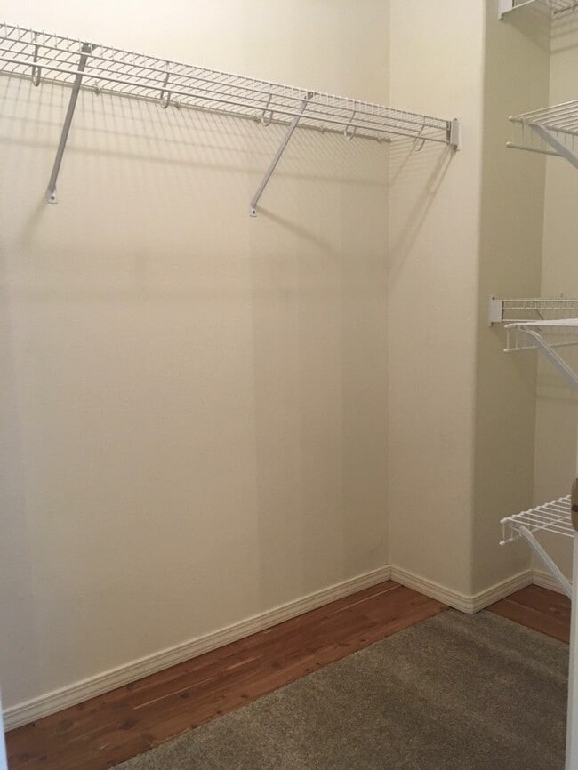 Building Photo - 1040 Whistler Hollow Dr