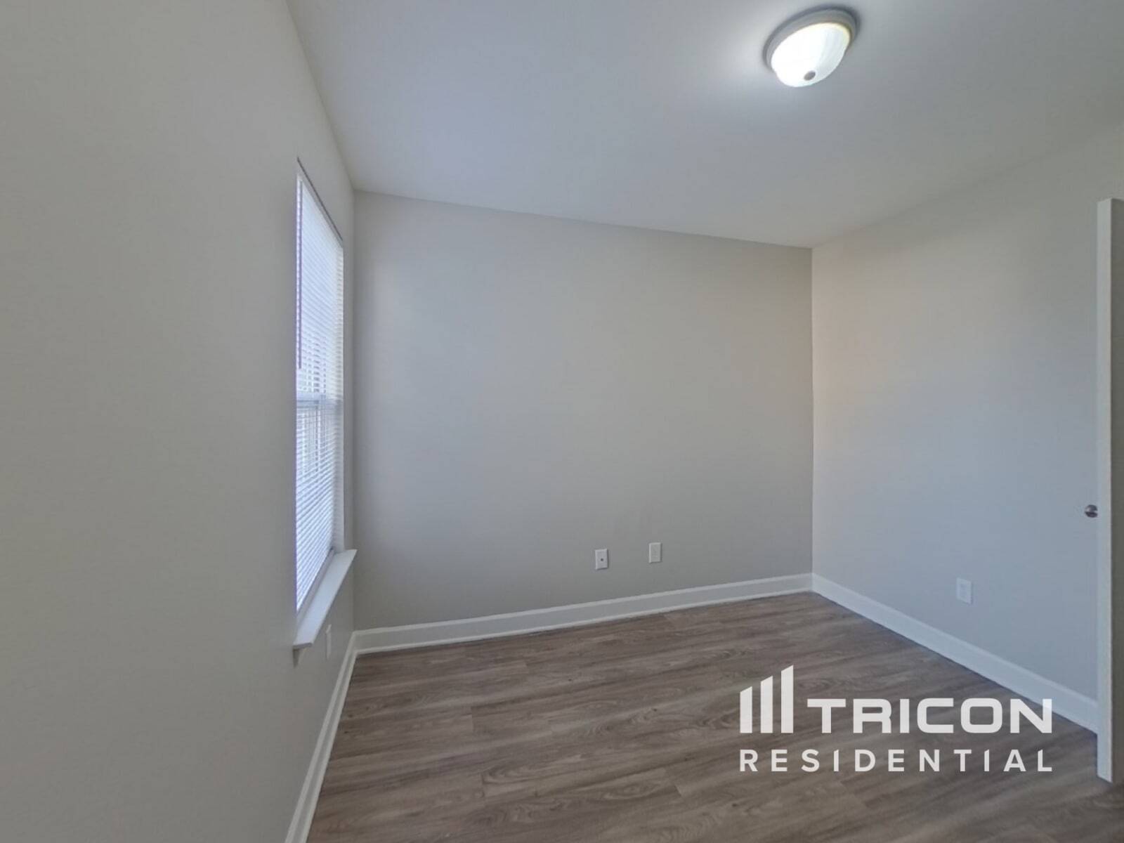 Building Photo - 5117 Magnasco Ln