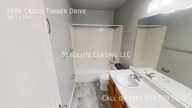 Building Photo - 2606 Cross Timber Dr