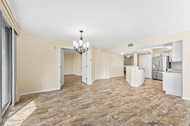 Building Photo - 821 Del Rio Way