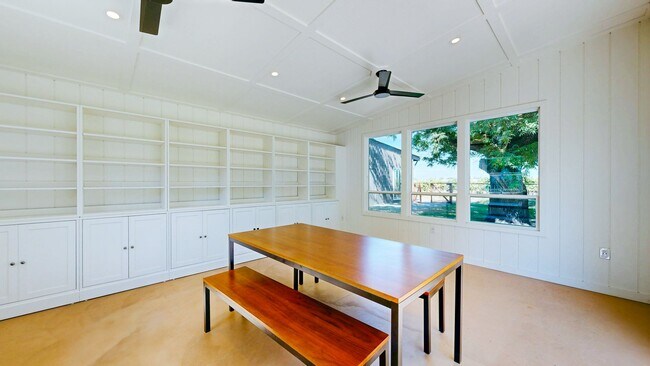 Building Photo - Country Charm Meets Vineyard Views! Two Bedroom Two bath with room to relax!