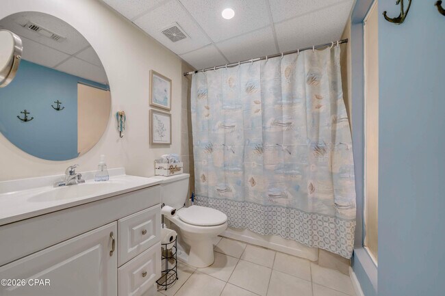 Building Photo - 6903 N Lagoon Dr