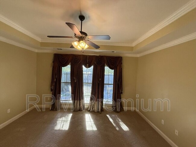 Building Photo - 17734 Spring Creek Dr