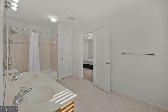 Building Photo - 13804 Chestnut Oak Ln