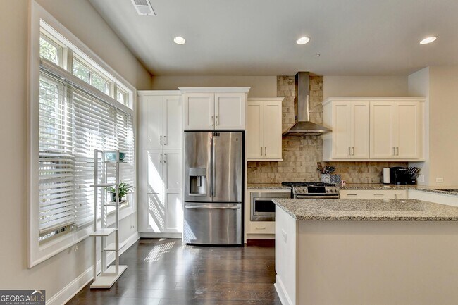 Building Photo - 4245 Deming Cir
