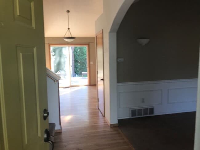 Building Photo - COMING SOON JUNE !! Two Story Home By Old Sundance Golf Course