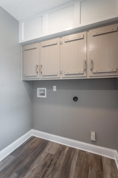 Building Photo - 2134 Morris Hill Rd