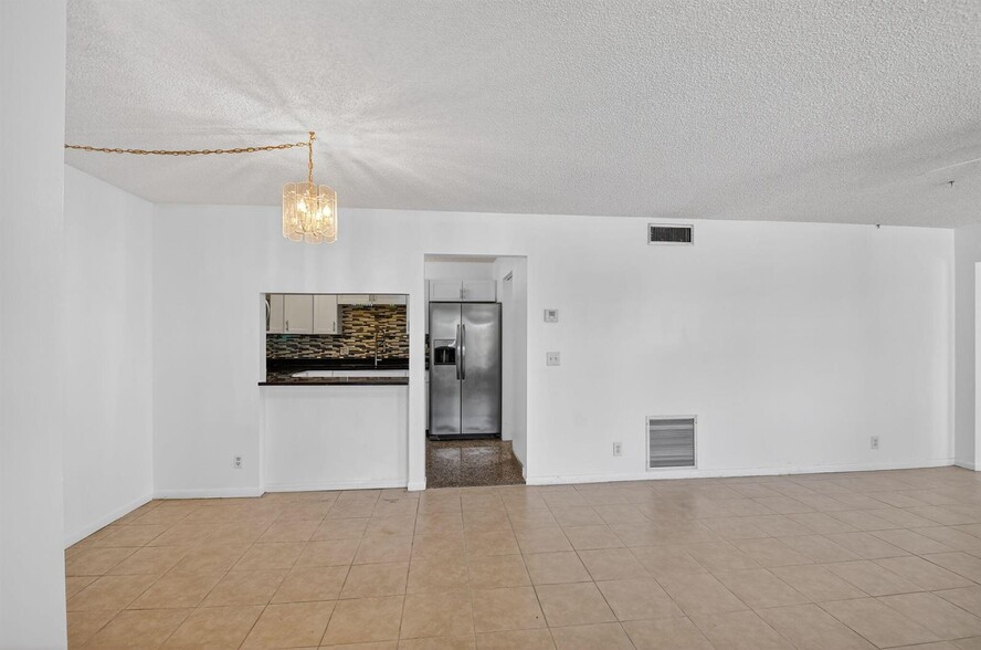 Building Photo - 4723 Sable Pine Cir