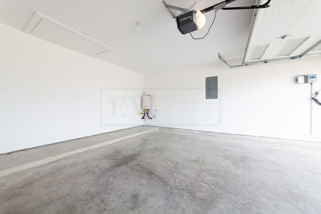 Building Photo - 4010 Garver Grv Ln