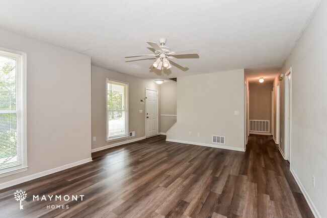 Building Photo - Beautiful 5-Bedroom Home
