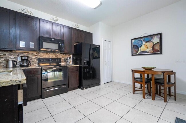 Building Photo - 2625 Santosh Cove