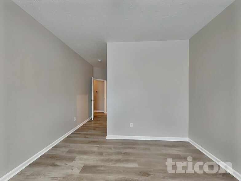 Building Photo - 1229 S Aberdeen Dr