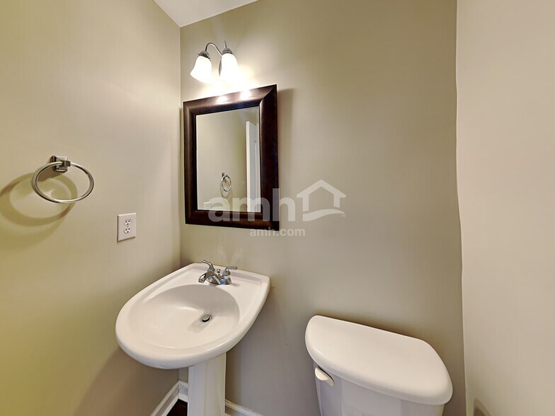 Building Photo - 7528 Prairie Rose Ln