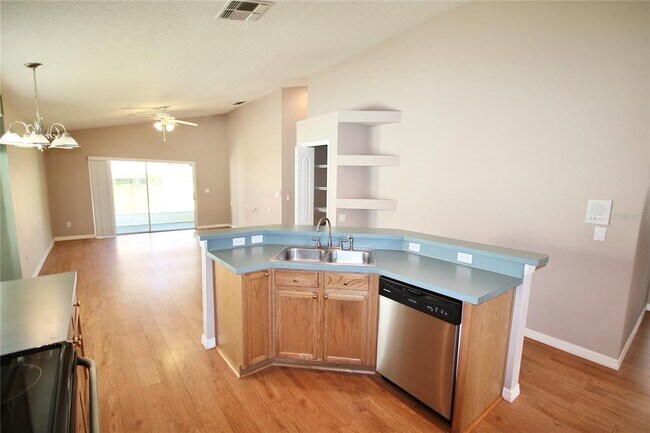 Building Photo - 9429 Southern Garden Cir