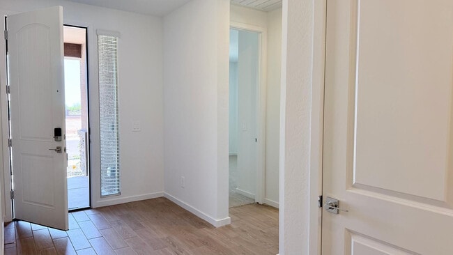 Building Photo - 15988 W Desert Spoon Dr