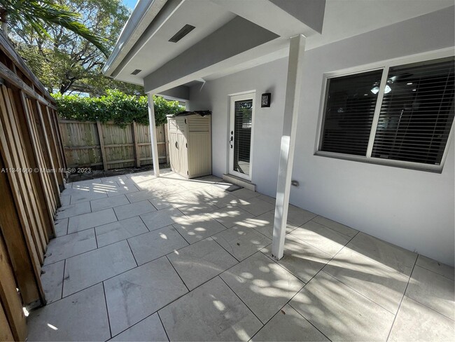 Building Photo - 2971 SW 35th Ave