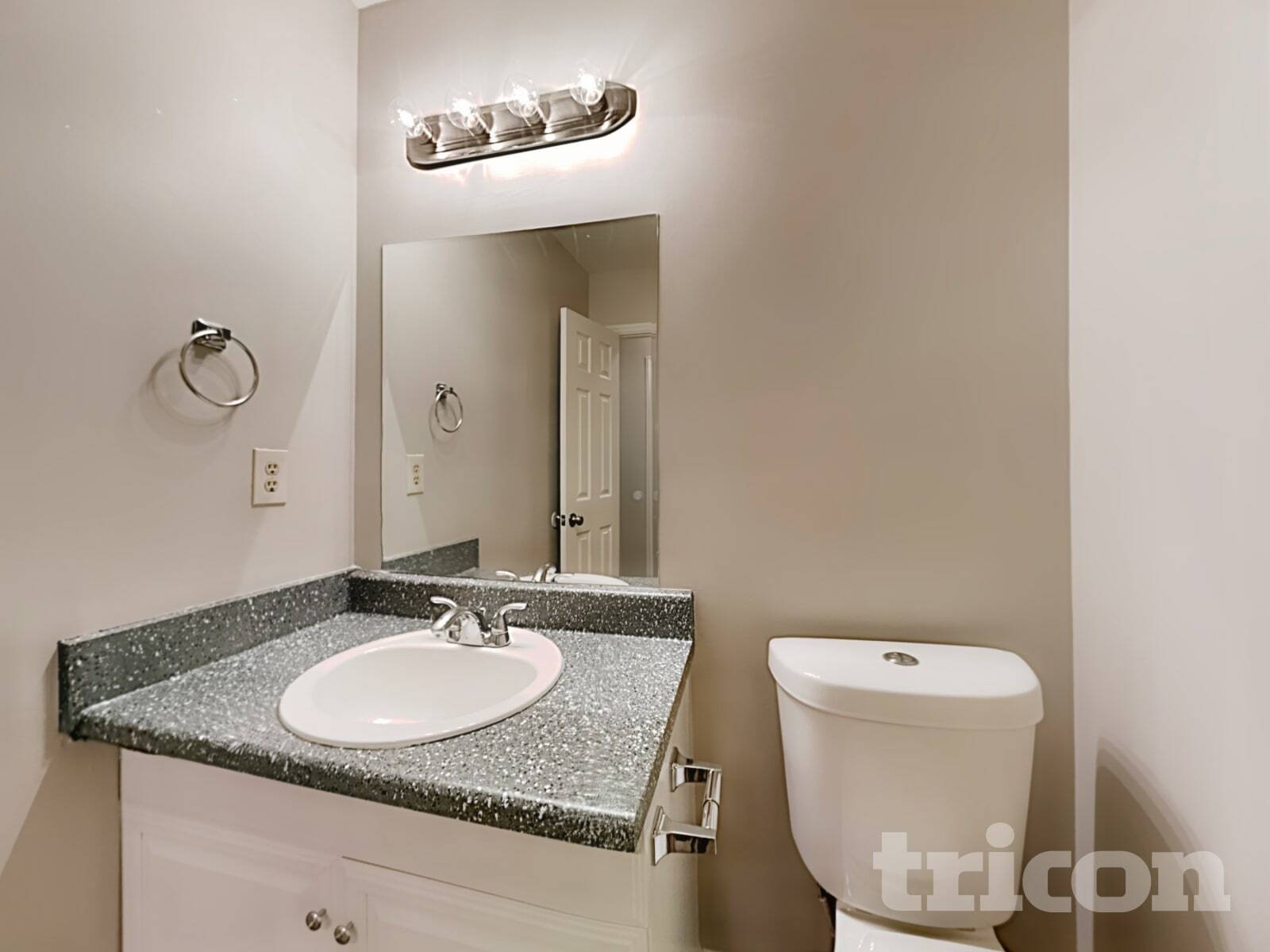 Building Photo - 2122 Cedar Creek Ln