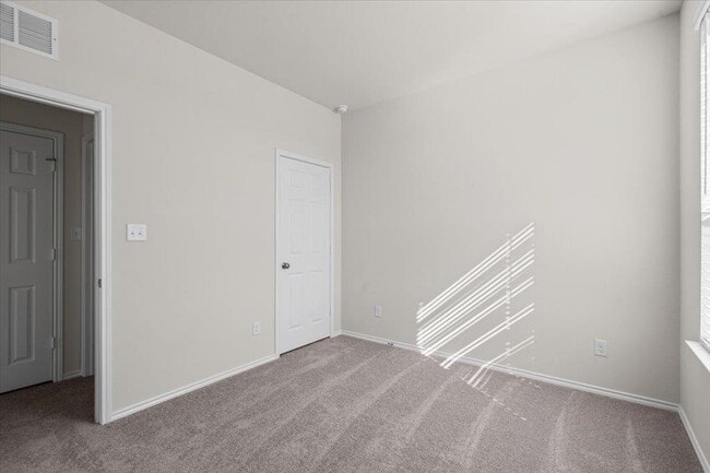 Building Photo - 408 Kapok St