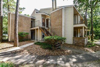 Building Photo - 3500 Tangle Brush Dr