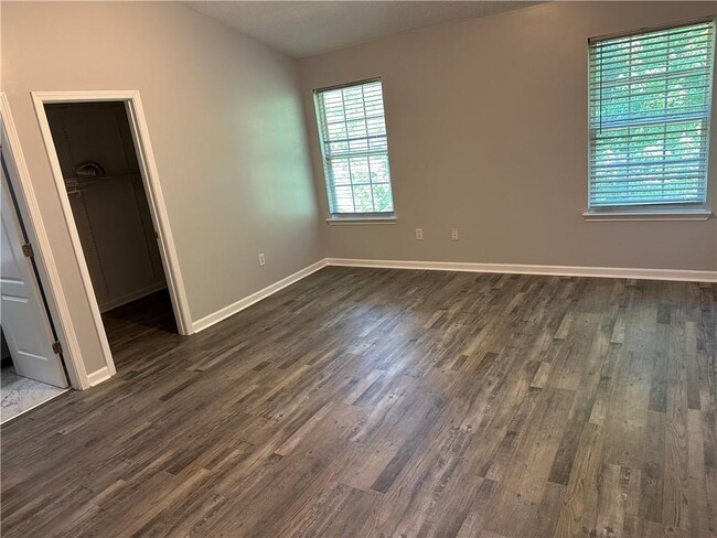 Building Photo - 139 Shenandoah Dr