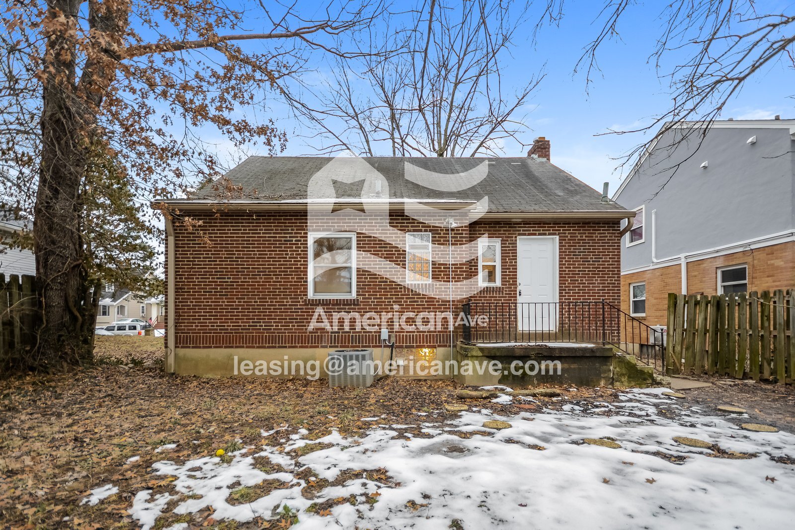 Building Photo - 3908 Grand Ave