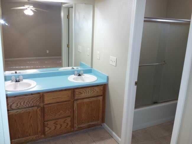 Building Photo - drift3190