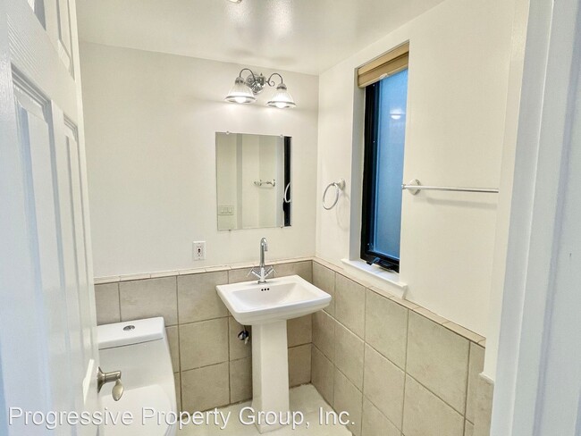 Building Photo - 3 br, 4 bath House - 338 Holladay Avenue