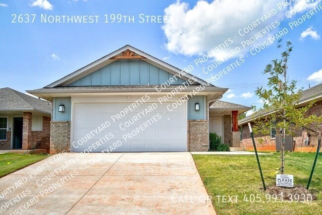 Building Photo - 2637 NW 199th St