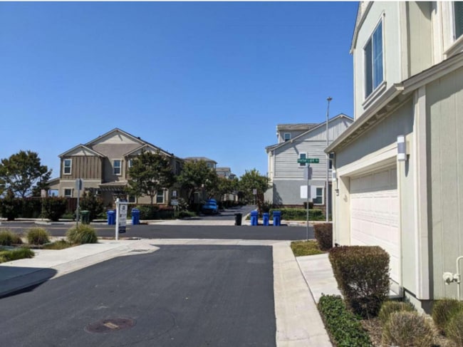 Building Photo - 8559 Dunes Wy