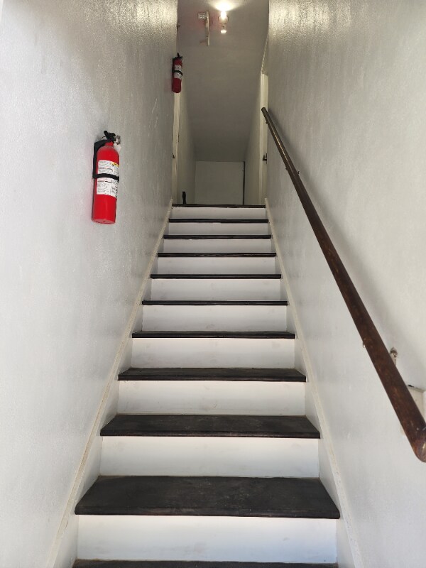 Building Photo - 4460 Old Mission Rd