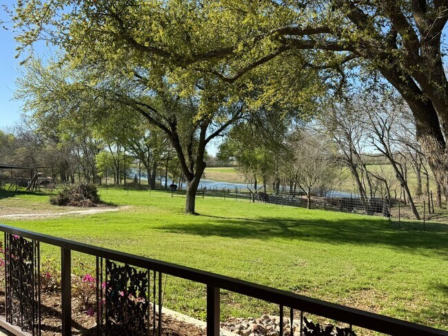 Building Photo - 2403 Bottoms East Rd