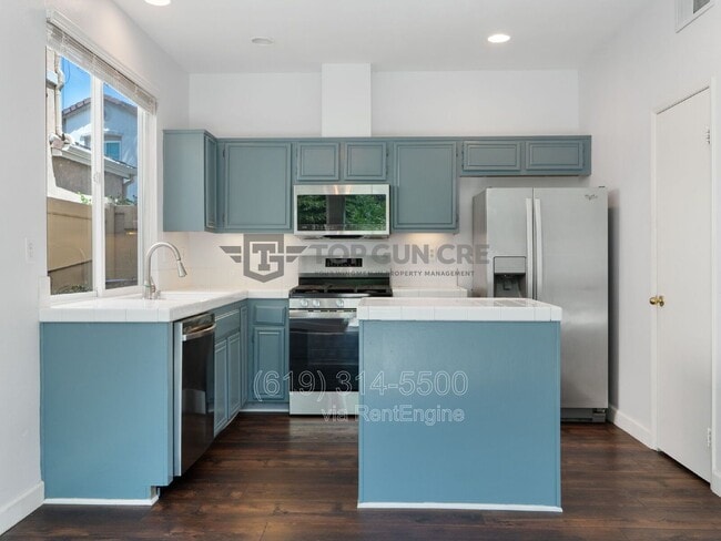 Building Photo - 523 Whitesage Rd