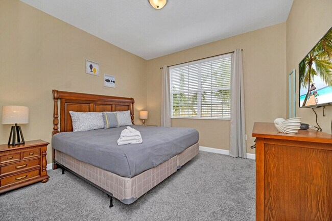 Building Photo - 1614 Moon Valley Dr