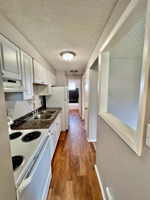 Building Photo - Sobo Hill