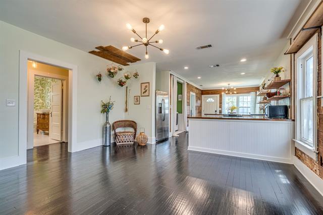 Building Photo - 2706 Bomar Ave