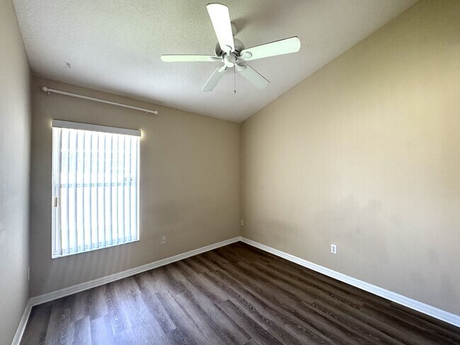 Building Photo - 4952 Hook Hollow Cir