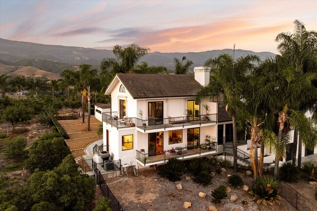 Building Photo - 6060 La Goleta Rd