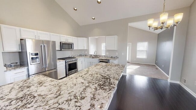 Building Photo - 7812 Thornhill Dr