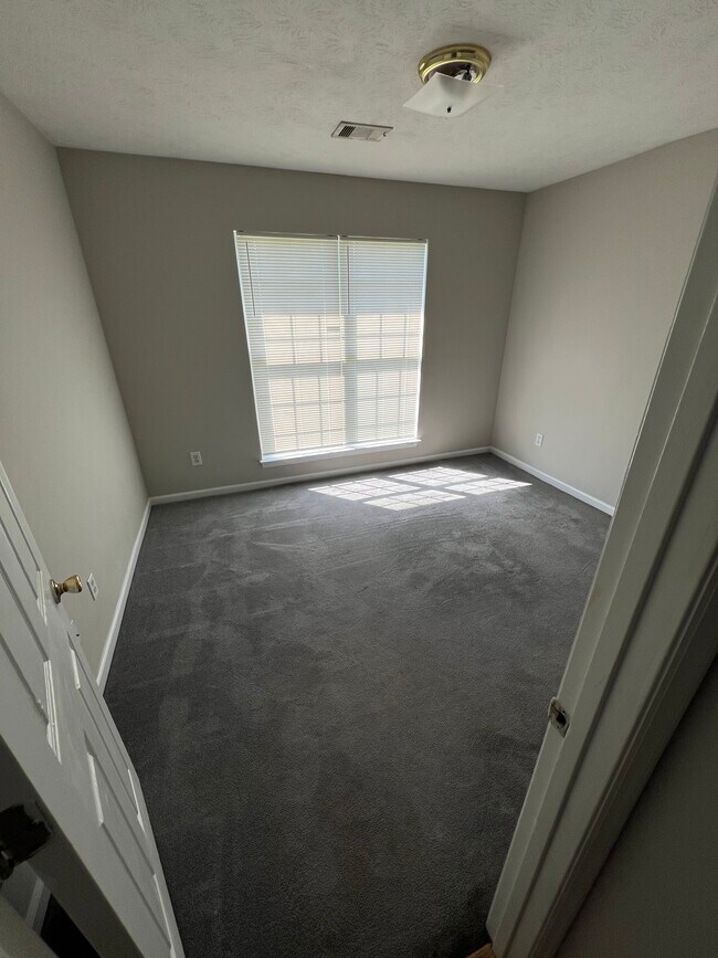 Bedroom #1 - 32 Lexington Cir